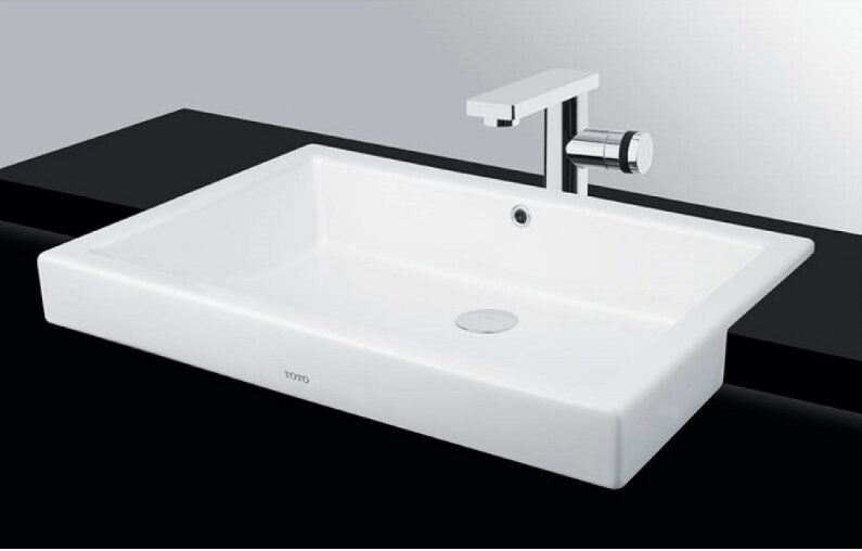 Chậu lavabo bán âm bàn TOTO LW646JW/F