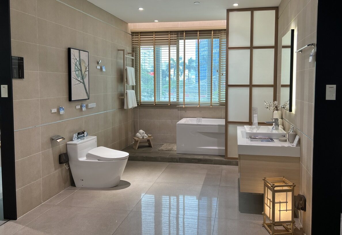 Nắp rửa điện tử TOTO WASHLET