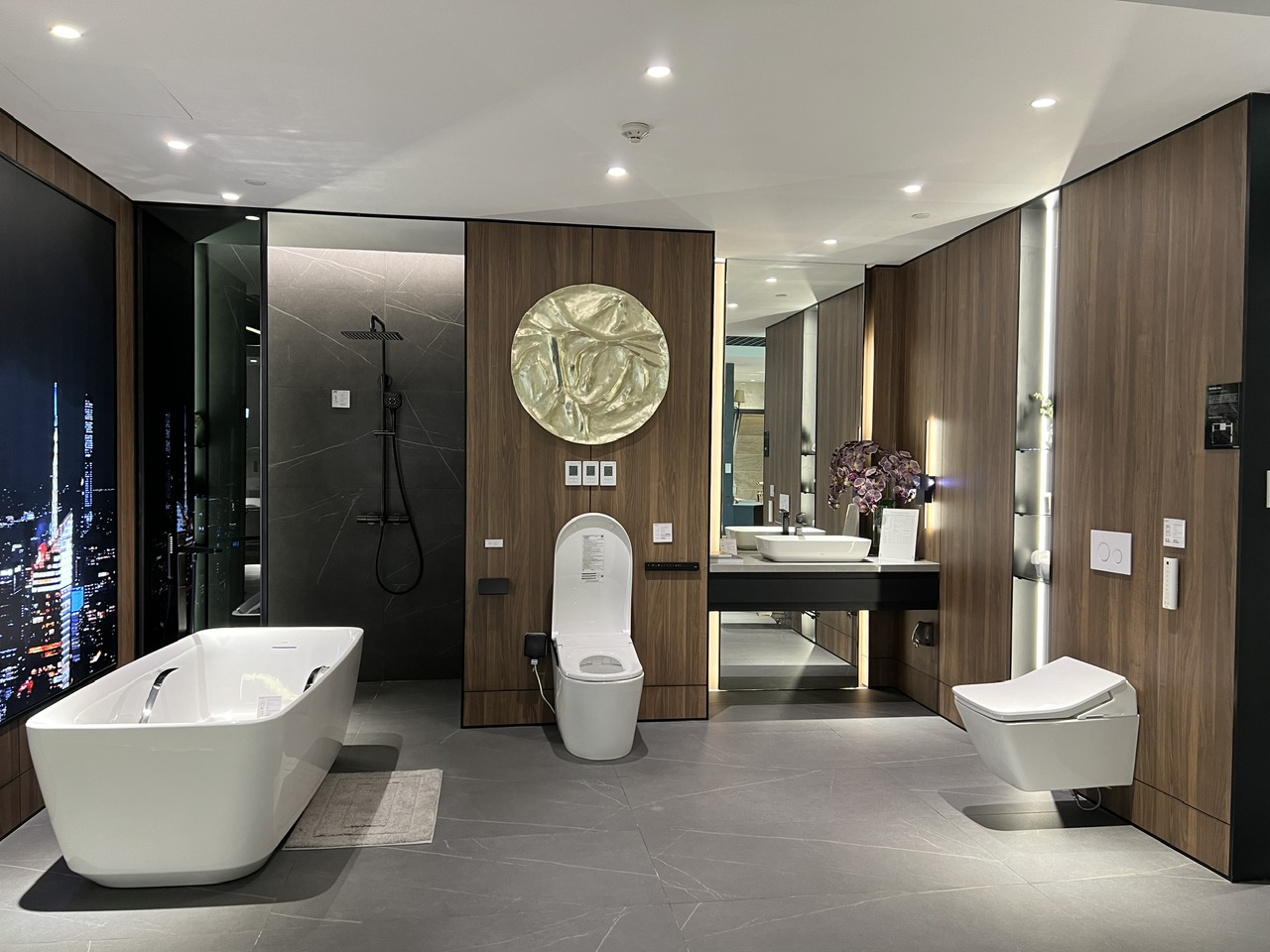 Cách phối đèn giúp phòng tắm rộng rãi hơn