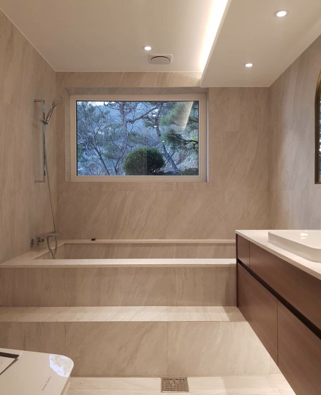 Ưu điểm bồn tắm xi măng