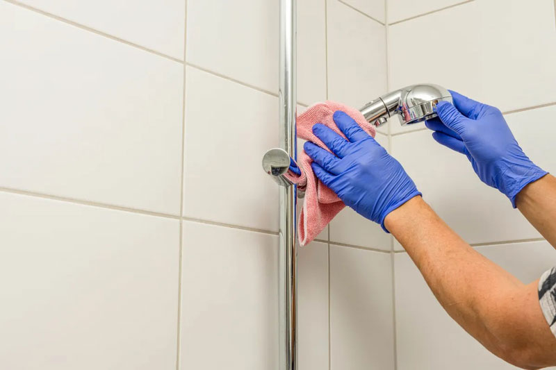 Hướng dẫn bảo dưỡng để bộ sen tắm âm tường luôn mới