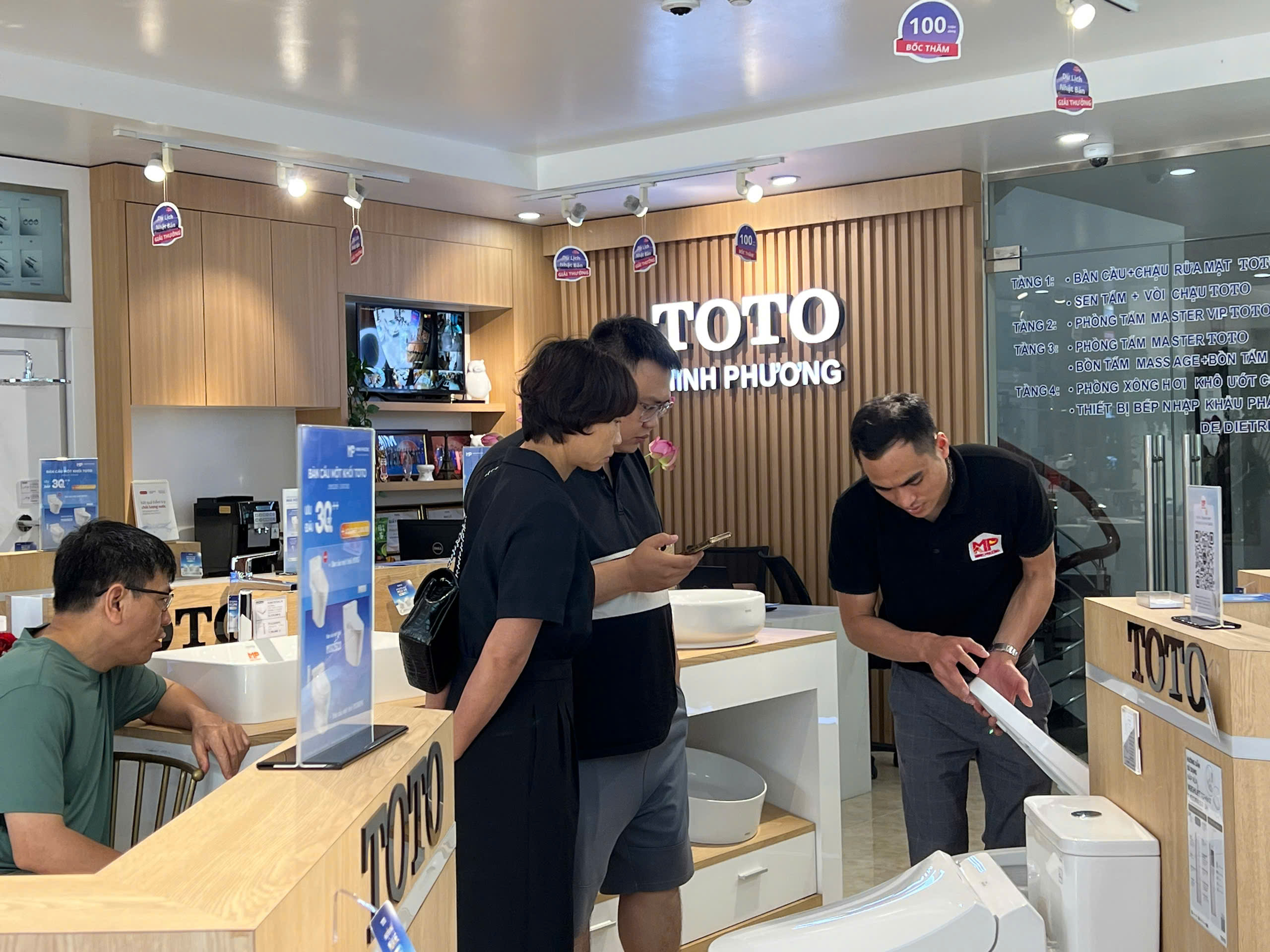 Minh Phương Showroom - Địa Chỉ Phân Phối Bồn Tắm Galalato uy tín